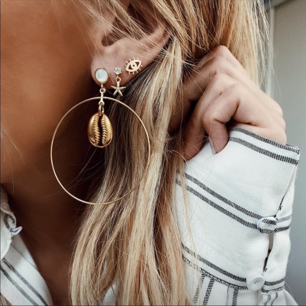 NWT 6 PC Gold Shell Boho Earring Set - Picture 2 of 7